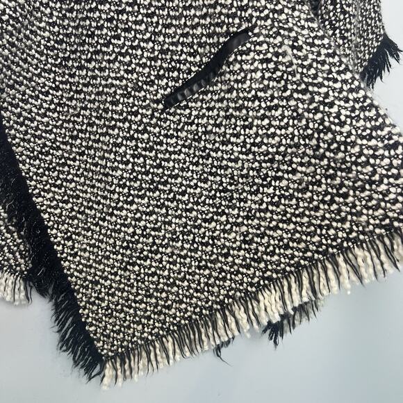 Chico's Jayne Fringe Wool Blend Ruana One Size OS Black White Wrap Pocket Boho - Picture 5 of 16